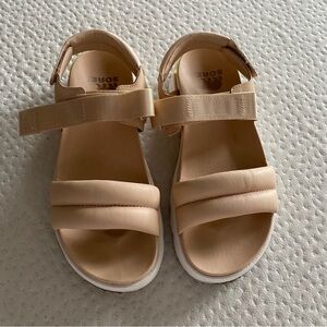 SOREL Vibe Sandals Nude Color Sz 8.5